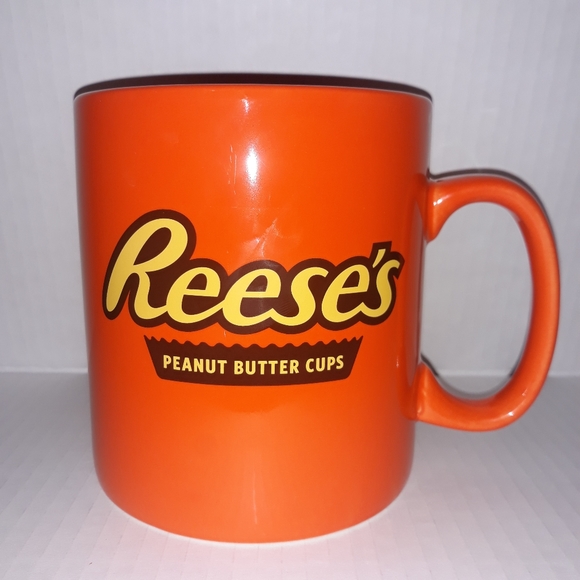 (New) Reese's Peanut Butter Cups Mug (32 oz.) - Picture 1 of 3